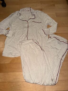 Aerie White Pajama Set with Burgundy Piping